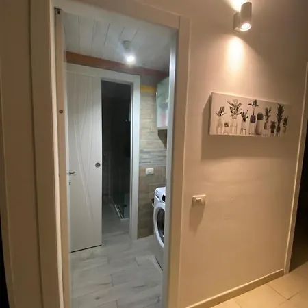 Civico 107 - With Private Parking 夸尔图-圣埃莱娜