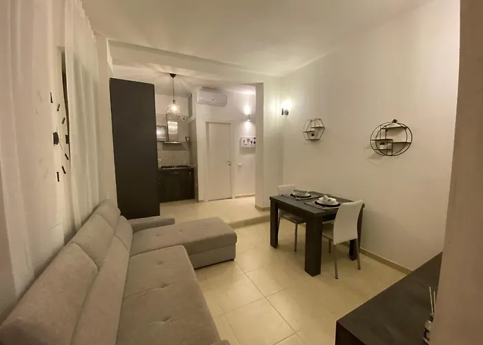 Civico 107 - With Private Parking *