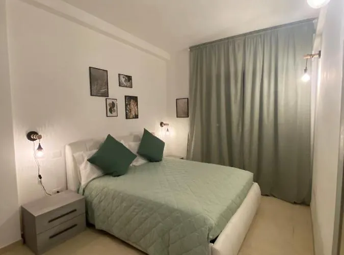 Civico 107 - With Private Parking 公寓 夸尔图-圣埃莱娜