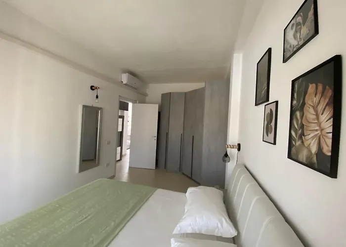 Civico 107 - With Private Parking 公寓